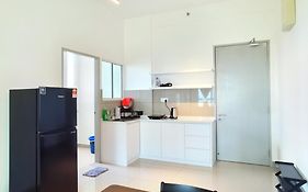 Amber Cove Seaview I Muji 2Br I Game Room I 3-9Pax